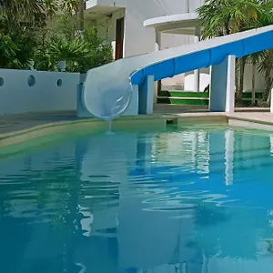 ** Hotel Ropical Party México