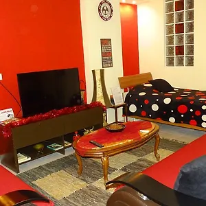  Apartment Shoshi